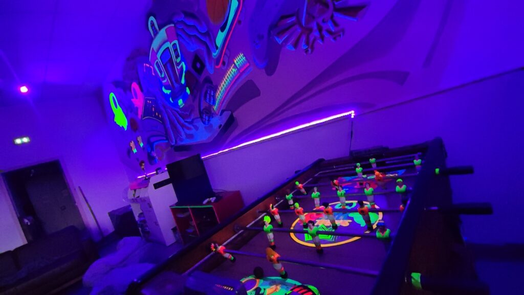 Tiphaine Paré - La Faebrik - Décoration œuvre originale - Fresque - Baby foot