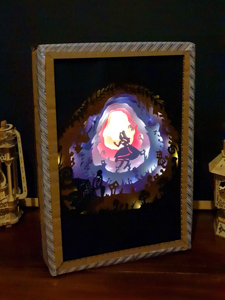 Tiphaine Paré - La Faebrik - Lightbox - Alice au pays des merveilles